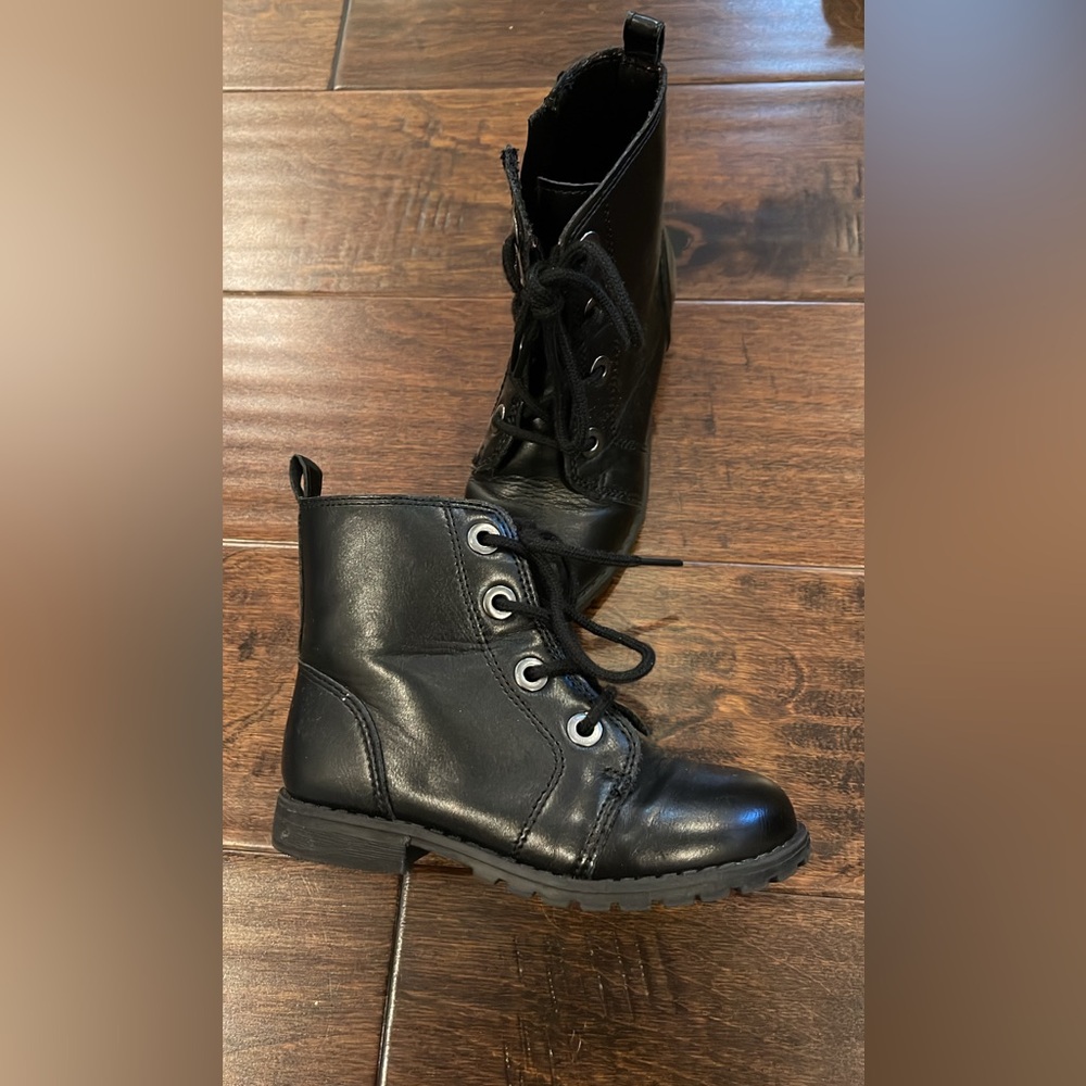 Girls black combat bootie